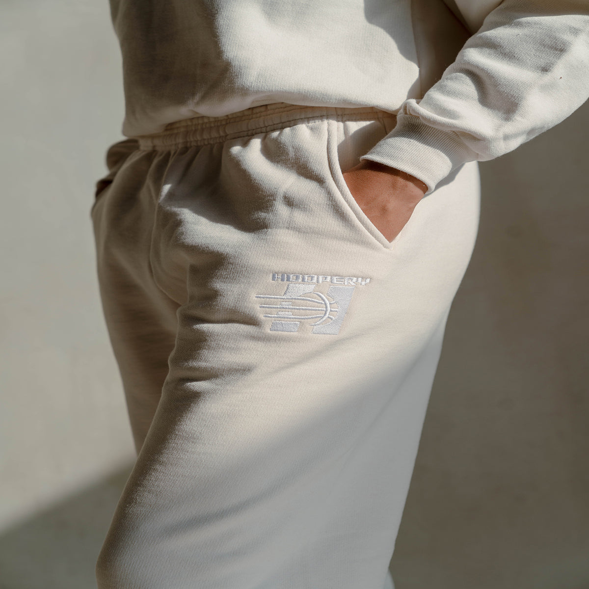 Embroidered 'OOP' Sweatpants - Creme
